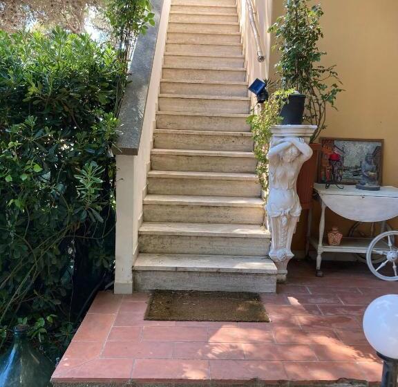 بنسيون Oasi Del Cuore Due Graziose Camere Con Vista Mare A 7 Min Dal Mare Di Castiglioncello