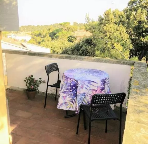 ペンション Oasi Del Cuore   Due Graziose Camere Con Vista Mare A 7 Min Dal Mare Di Castiglioncello