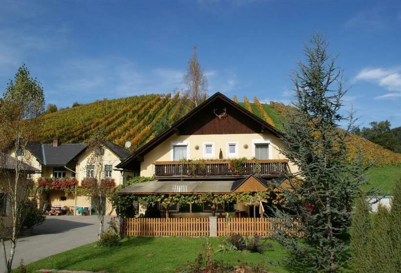 هاستل Weingut Lieschnegg