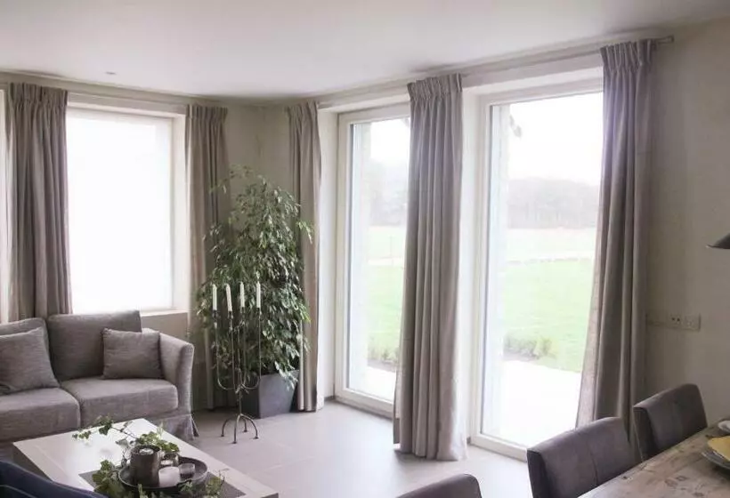 Aamiaismajoitus (B&B) De Zevende Zon