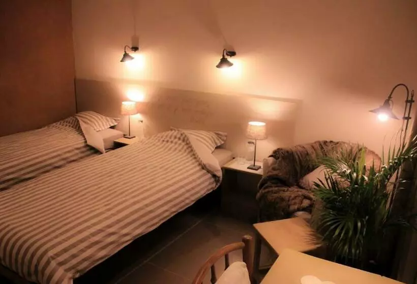 Aamiaismajoitus (B&B) De Zevende Zon