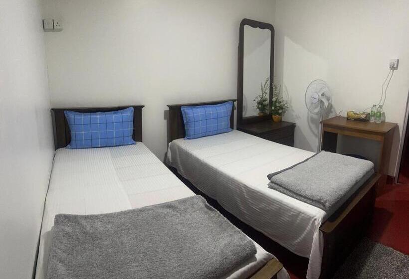 Pensió Kpl Holiday Homes