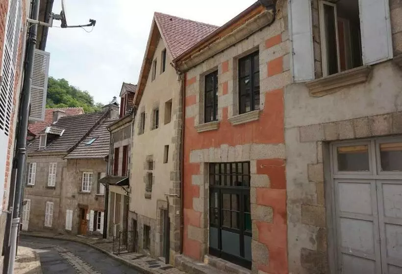 ペンション L Entresort