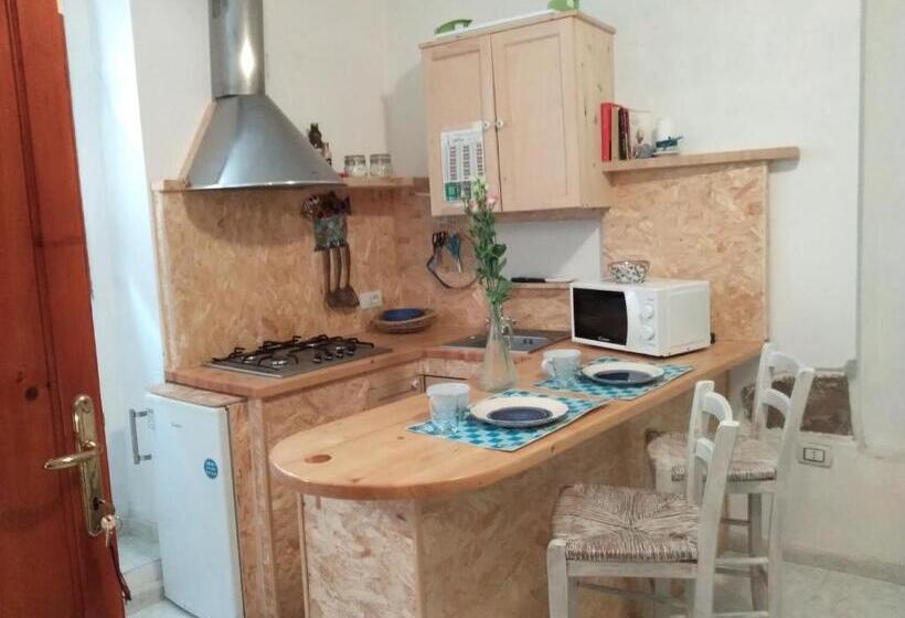 ベッドアンドブレックファースト Carruggetto