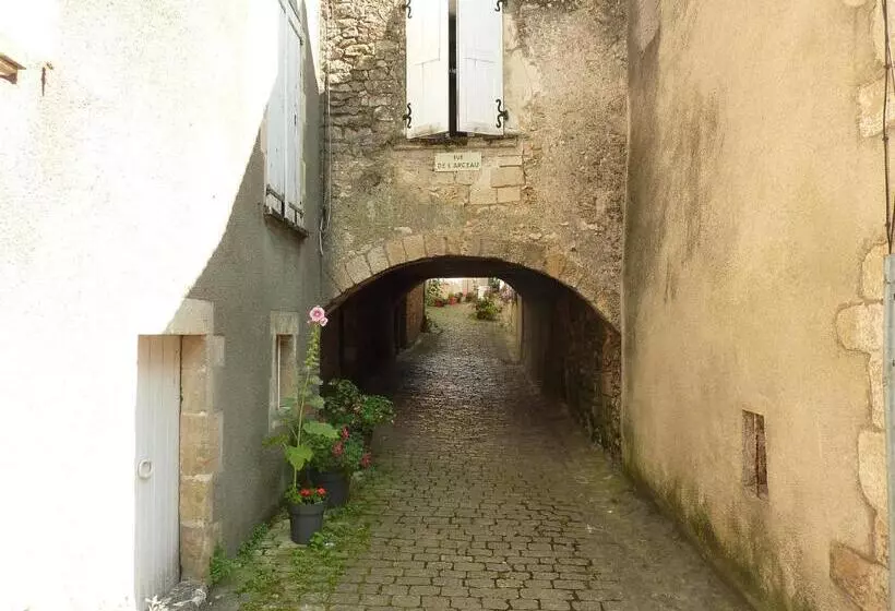 Aamiaismajoitus (B&B) Montenaut