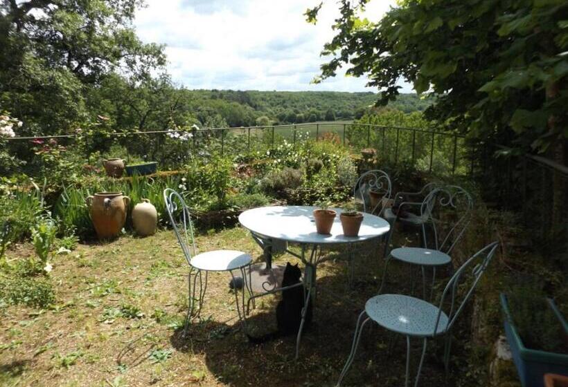 مبيت وإفطار Montenaut