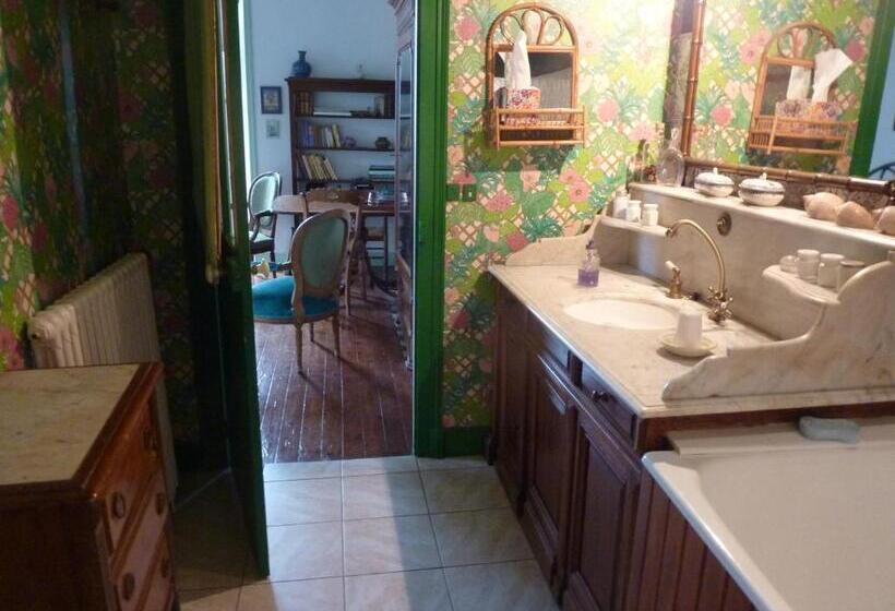 مبيت وإفطار Montenaut