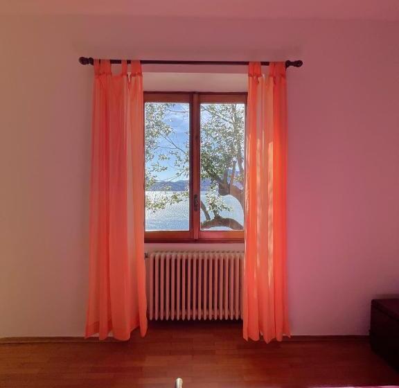 ベッドアンドブレックファースト Villa Angelina Guest House