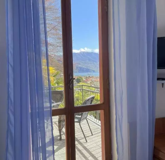 ベッドアンドブレックファースト Villa Angelina Guest House