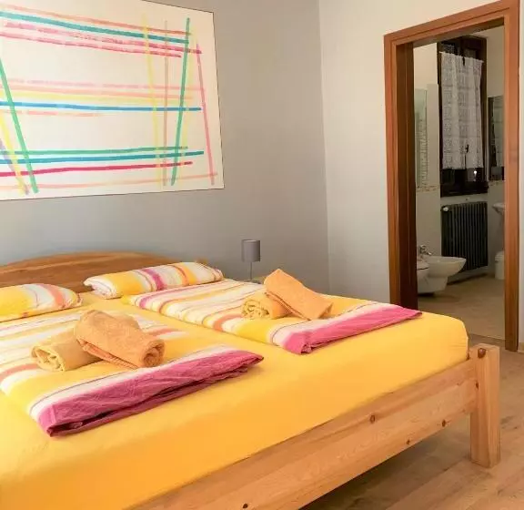 ベッドアンドブレックファースト Villa Angelina Guest House