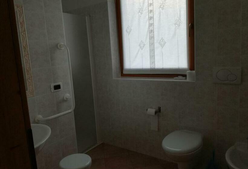 ホテル Agriturismo Le Cavade