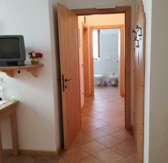 ホテル Agriturismo Le Cavade