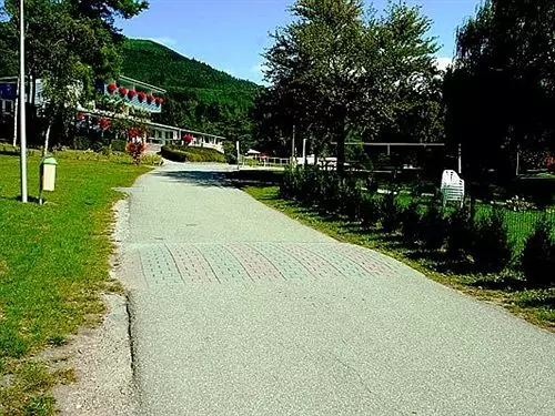 ユースホステル Camping Resort Club Belambra Les Cigognes