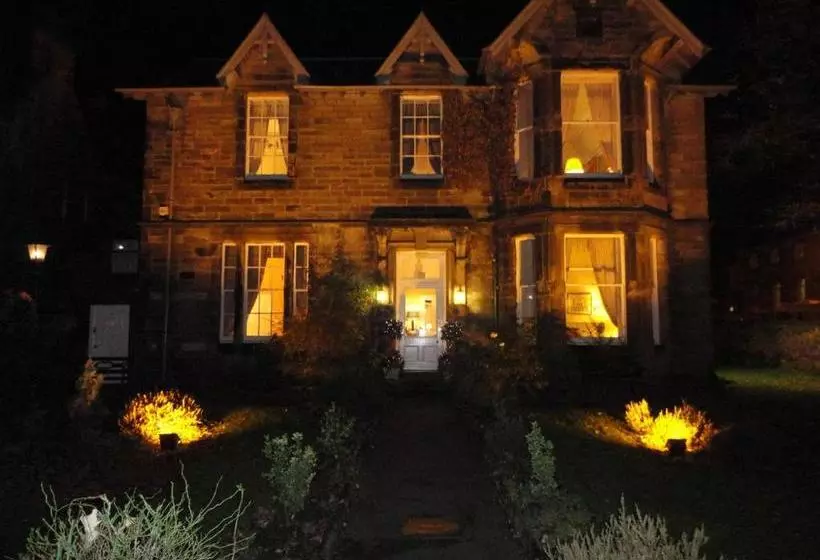 تختخواب و صبحانه Abercorn Guest House