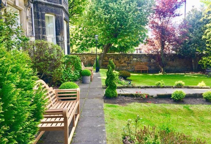 تختخواب و صبحانه Abercorn Guest House