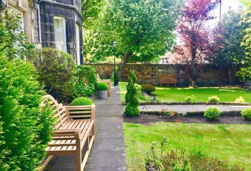 تختخواب و صبحانه Abercorn Guest House