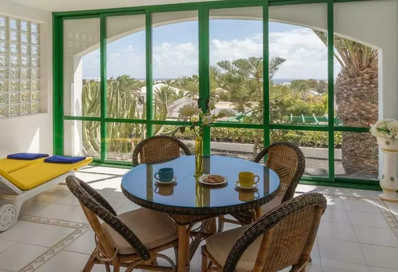 Conylanza Golf Y Mar Suites