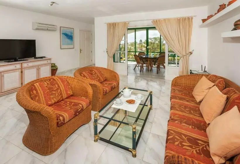 Conylanza Golf Y Mar Suites