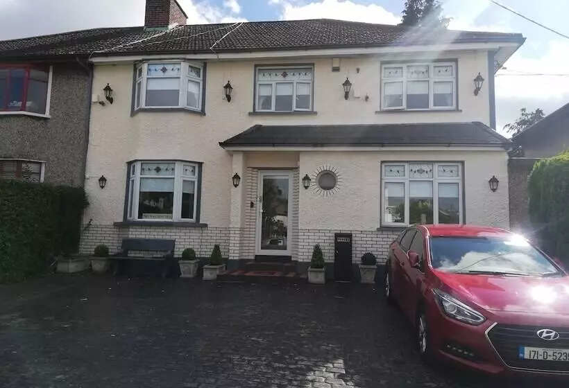 Flyover Bed And Breakfast