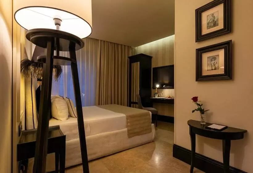 مسافرخانه Profumo Maison Colosseo