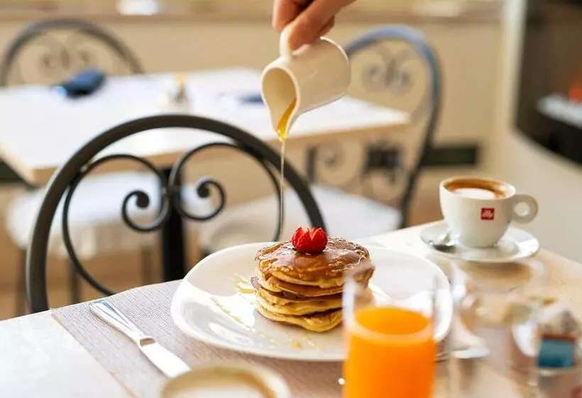 مسافرخانه Profumo Maison Colosseo