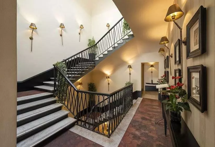 مسافرخانه Profumo Maison Colosseo