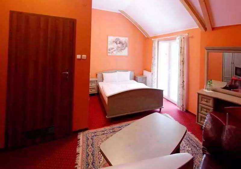 호텔 Atrium Centrum Konferencyjno Bankietowe