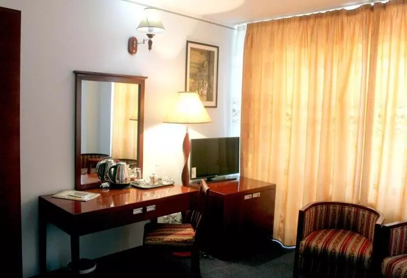 酒店 Grand Bukhara