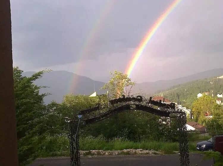 Отель Predeal Comfort Suites