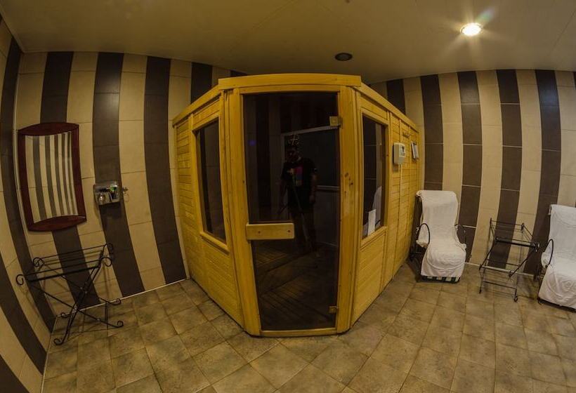 בית מלון כפרי Predeal Comfort Suites