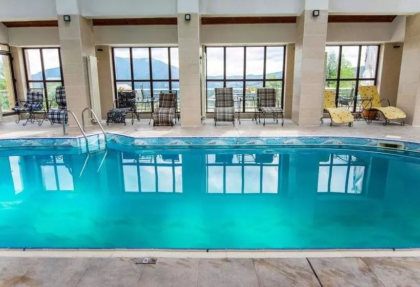 Отель Predeal Comfort Suites