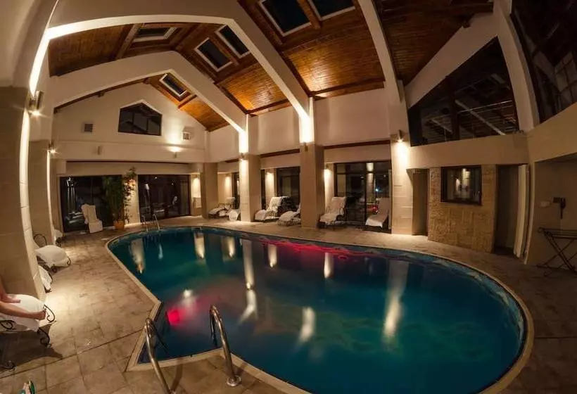 Отель Predeal Comfort Suites