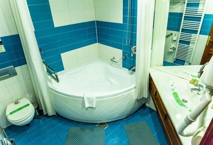 בית מלון כפרי Predeal Comfort Suites