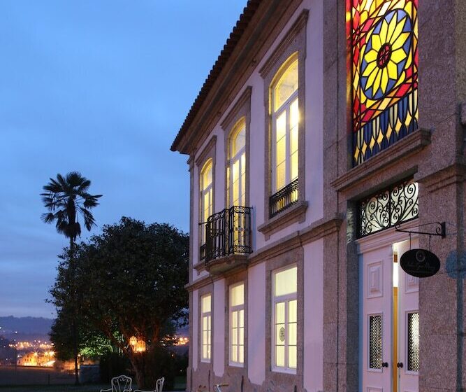 هتل Solar Egas Moniz Charming House & Local Experiences