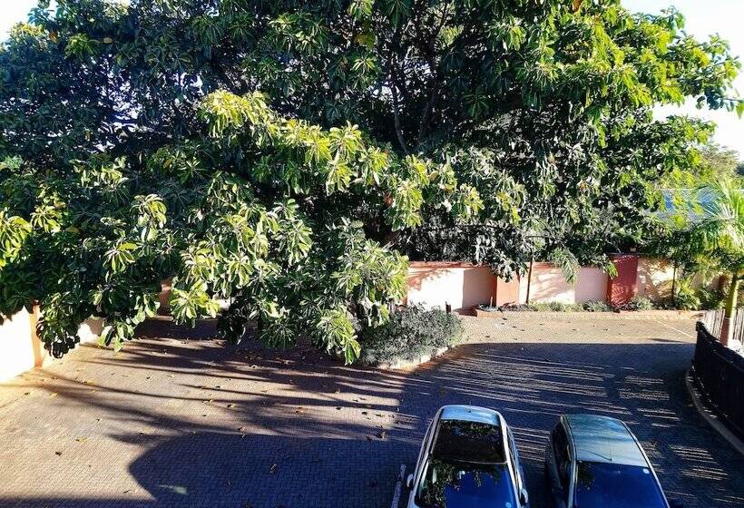 בית מלון כפרי St Lucia Lodge