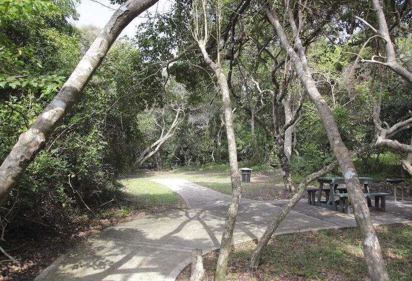 בית מלון כפרי St Lucia Lodge