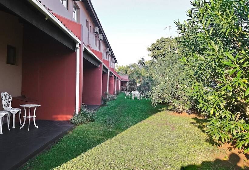 בית מלון כפרי St Lucia Lodge