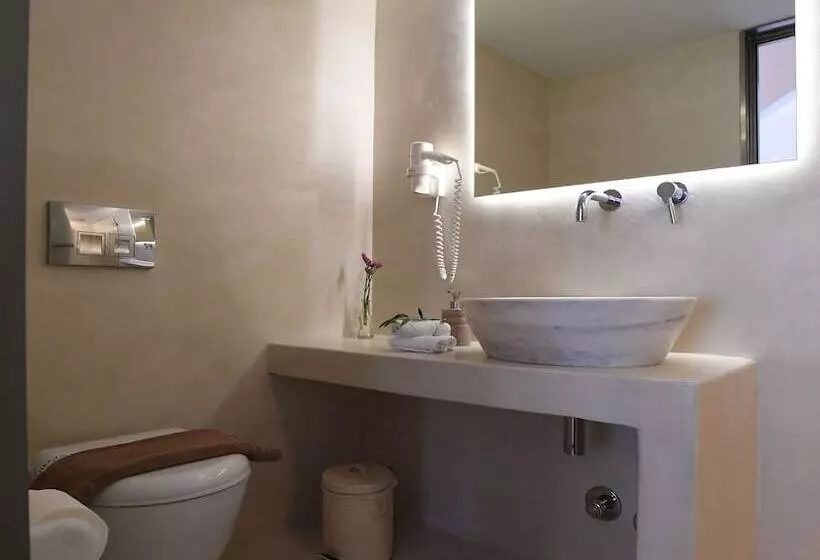 هتل Vincenzo Family Rooms