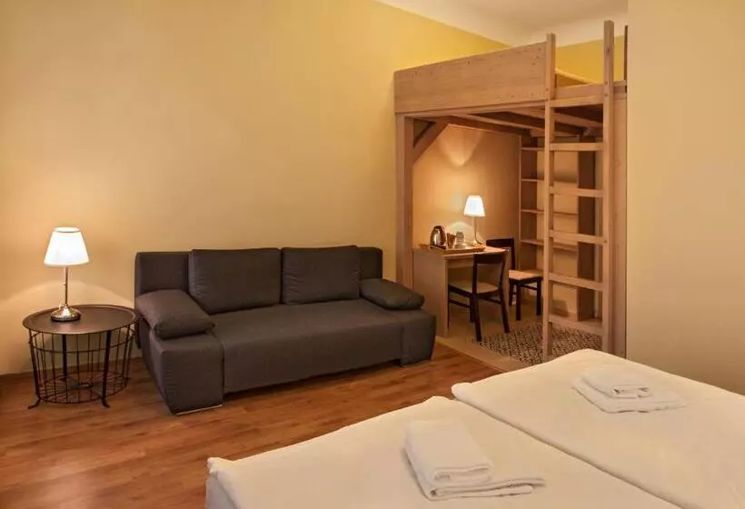 پانسیون Residence Corto Old Town