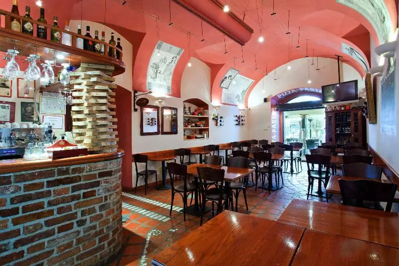 پانسیون Residence Corto Old Town