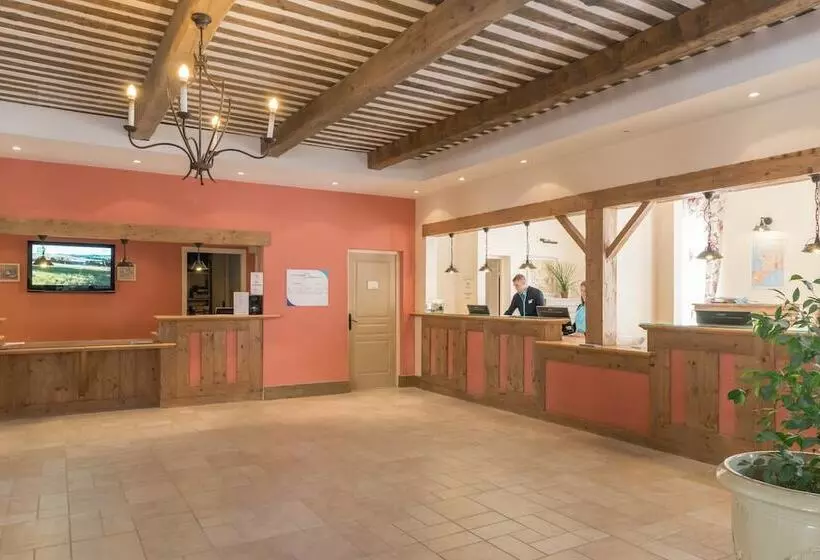 レジデンス Village Pierre & Vacances Le Rouret