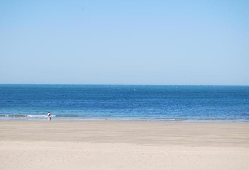 Hostal Avenida By Bossh! Hotels