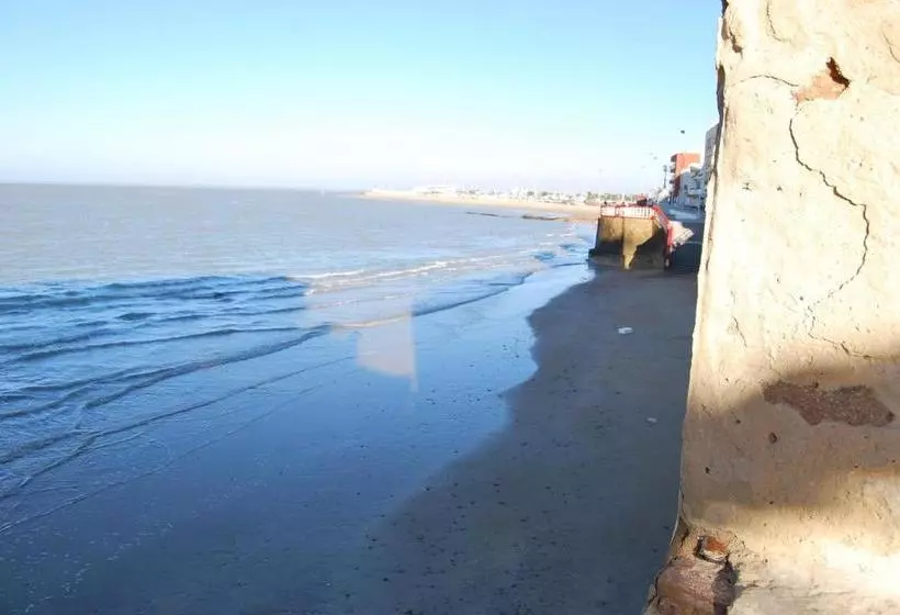 Hostal Avenida By Bossh! Hotels