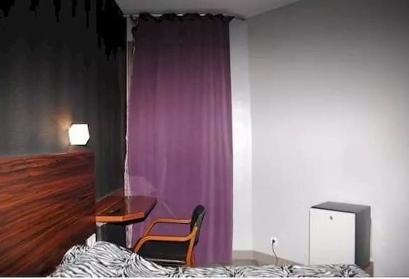 ホテル Hôtel De Ménilmontant