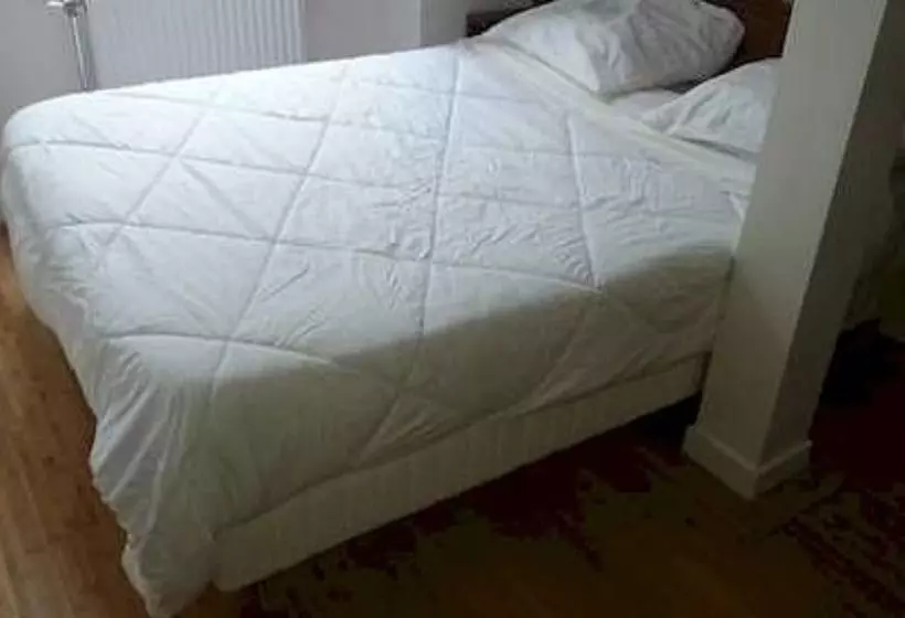 ホテル Hôtel De Ménilmontant