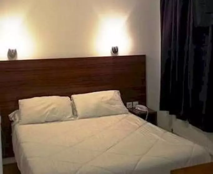 ホテル Hôtel De Ménilmontant