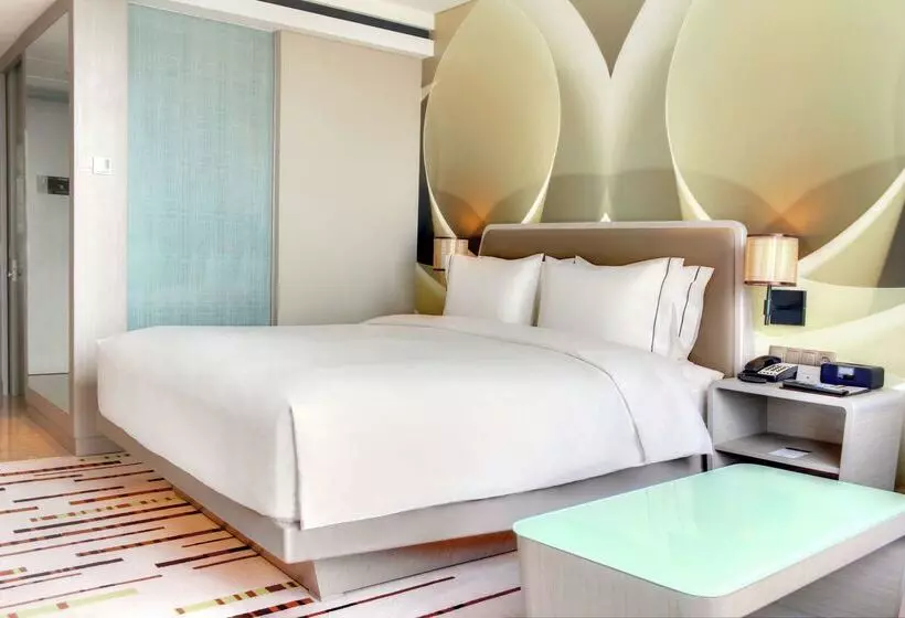 Hotel Doubletree By Hilton Jakarta Diponegoro