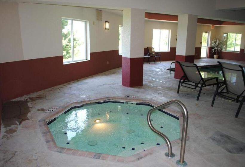 فندق Holiday Inn Express Boonville, An Ihg