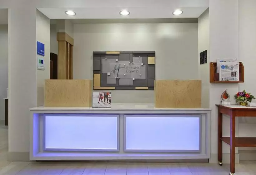 酒店 Holiday Inn Express Boonville, An Ihg