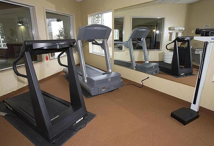 فندق Holiday Inn Express Boonville, An Ihg